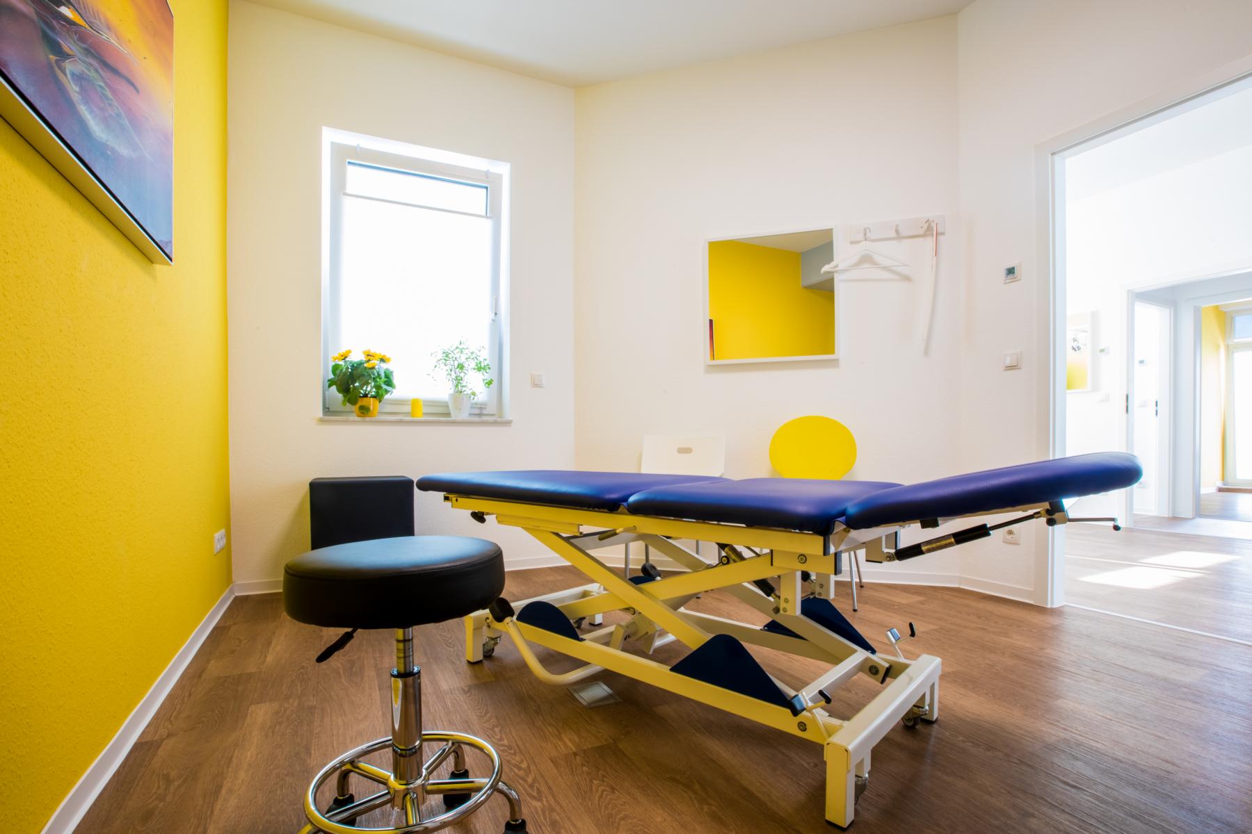 Behandlungsraum Physiotherapie